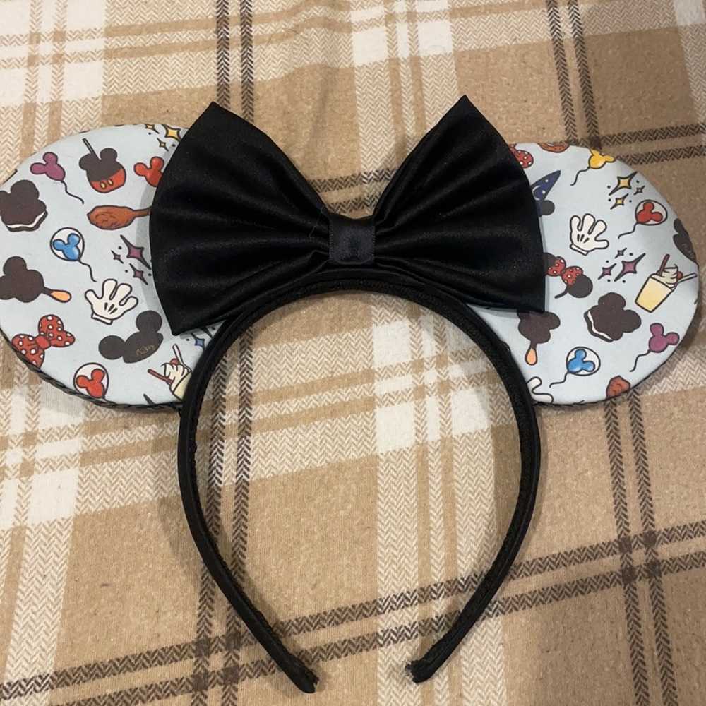 Custom Disney ears✨🐭